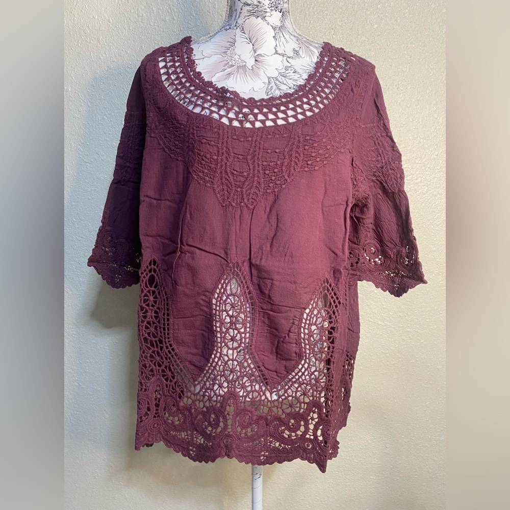 Indigo Thread Co woven and crocheted cutout blouse,‎ burgundy size L/XL